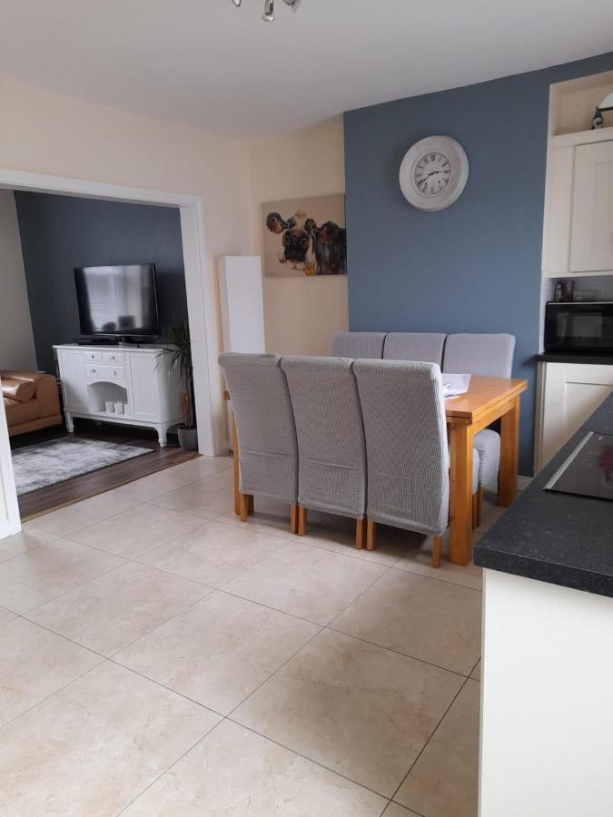 College Square, Terrace House Leilighet Bessbrook Eksteriør bilde
